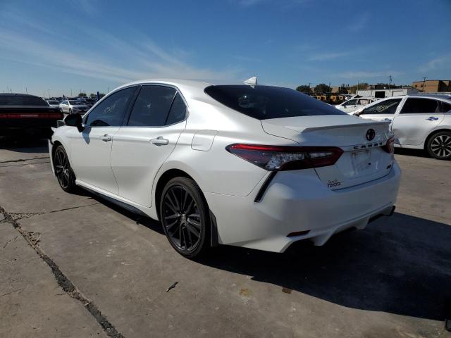 4T1K61AK5NU028160 - 2022 TOYOTA CAMRY XSE WHITE photo 2