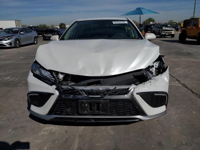 4T1K61AK5NU028160 - 2022 TOYOTA CAMRY XSE WHITE photo 5