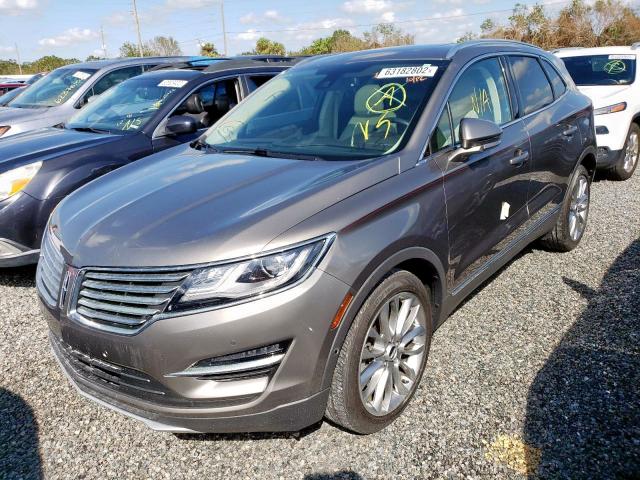 5LMCJ3C90HUL57861 - 2017 LINCOLN MKC RESERV GRAY photo 2