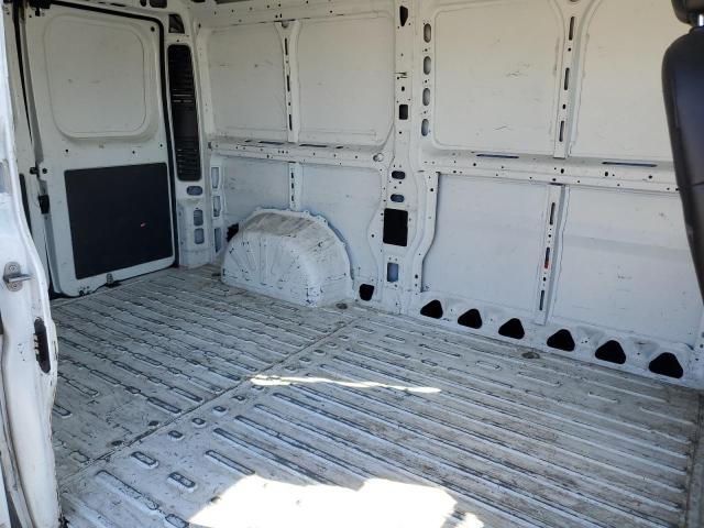 3C6TRVAGXJE100246 - 2018 RAM PROMASTER WHITE photo 6