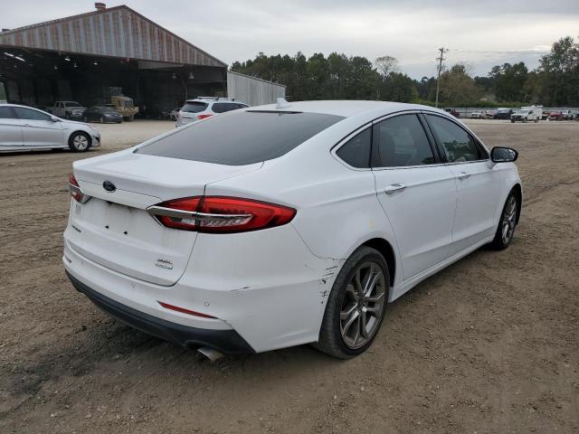 3FA6P0CD6KR180453 - 2019 FORD FUSION SEL WHITE photo 4