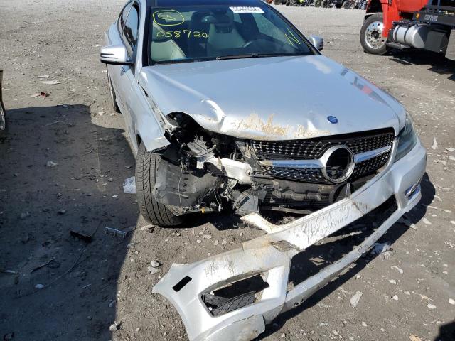 WDDGJ4HB9DG058720 - 2013 MERCEDES-BENZ C CLASS SILVER photo 9