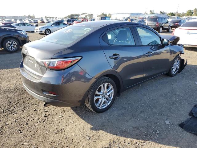 3MYDLBZV4GY106018 - 2016 TOYOTA SCION IA GRAY photo 4