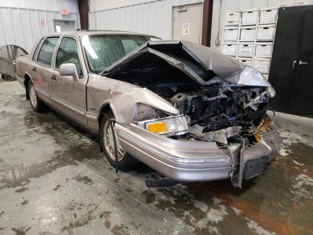 1LNLM82WXSY647040 - 1995 LINCOLN TOWN CAR S BROWN photo 1