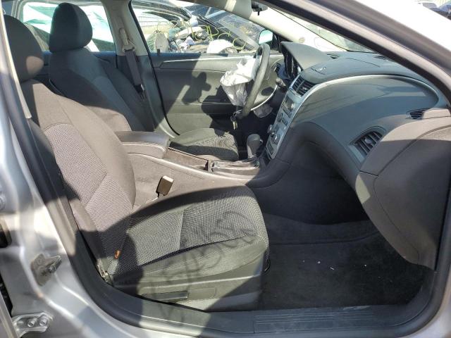 1G1ZC5E0XCF211463 - 2012 CHEVROLET MALIBU 1LT SILVER photo 5