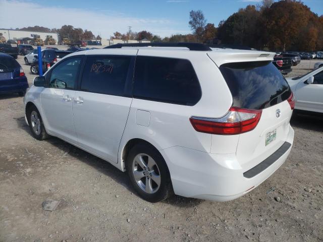 5TDKK3DCXFS623916 - 2015 TOYOTA SIENNA LE WHITE photo 3