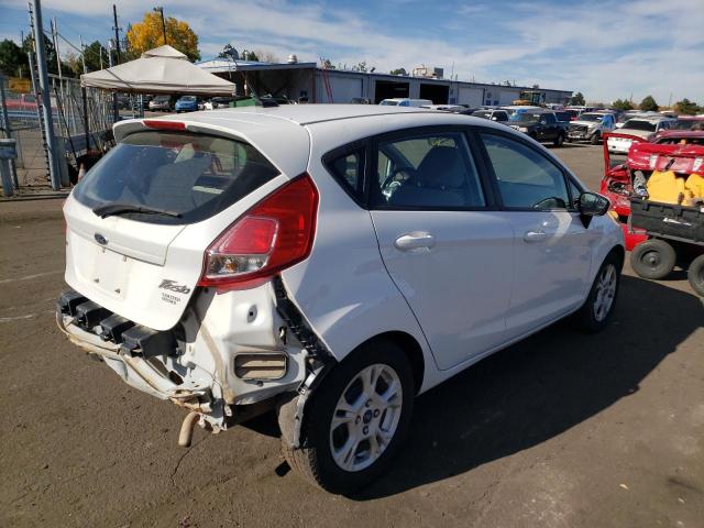 3FADP4EJ4EM212013 - 2014 FORD FIESTA SE WHITE photo 4