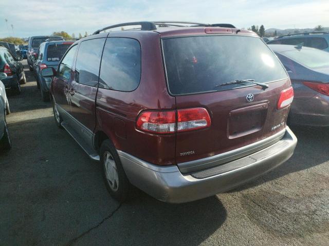 4T3ZF13C92U477526 - 2002 TOYOTA SIENNA LE BURGUNDY photo 3