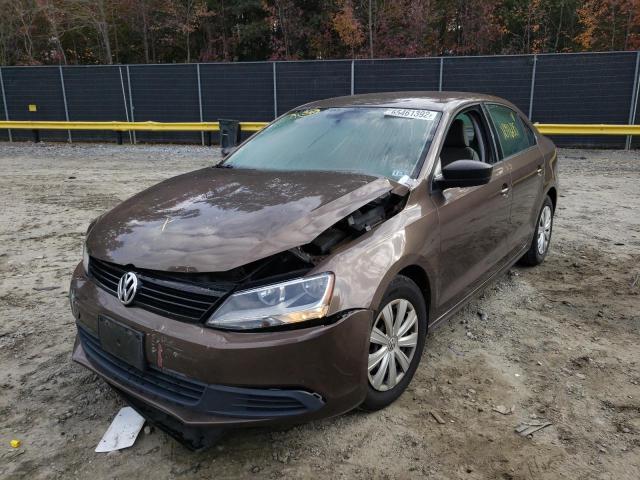 3VW2K7AJ6EM224572 - 2014 VOLKSWAGEN JETTA BASE BROWN photo 2