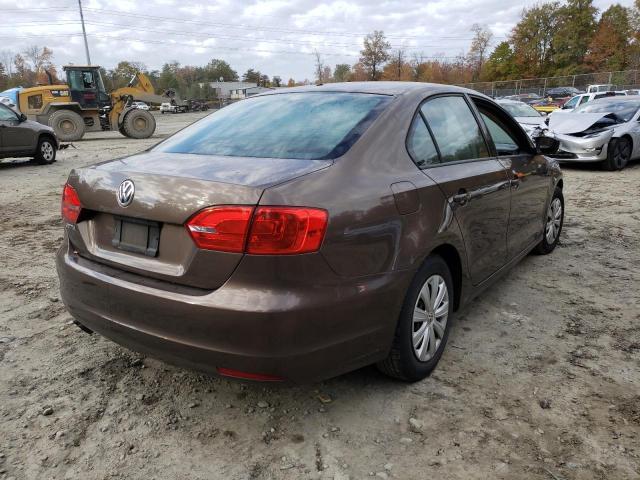3VW2K7AJ6EM224572 - 2014 VOLKSWAGEN JETTA BASE BROWN photo 4