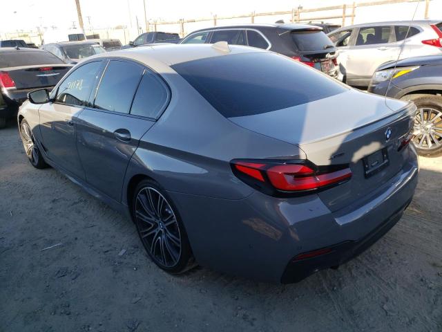 WBA13BK09MCF93639 - 2021 BMW M550XI GRAY photo 3