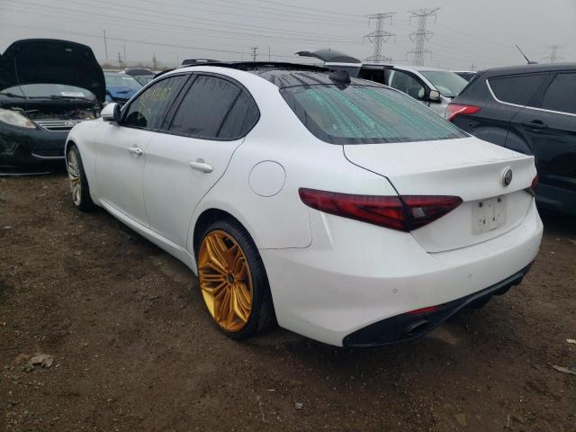 ZARFAEDNXH7549255 - 2017 ALFA ROMEO GIULIA Q4 WHITE photo 3