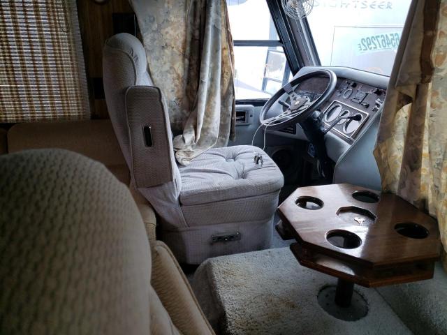 1GBKP37W0D3328074 - 1984 HORA MOTORHOME WHITE photo 5