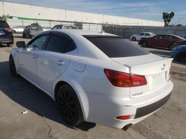 JTHCK262485018641 - 2008 LEXUS IS 250 WHITE photo 3