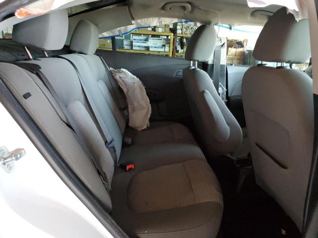 1G1JB5SHXH4178462 - 2017 CHEVROLET SONIC LS WHITE photo 6