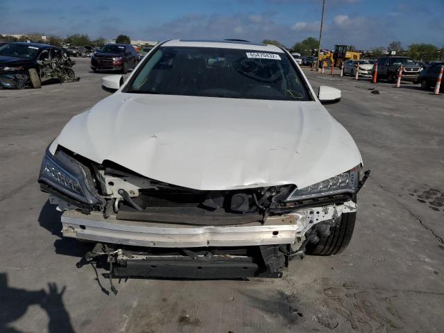 19UUB1F34HA005986 - 2017 ACURA TLX WHITE photo 5