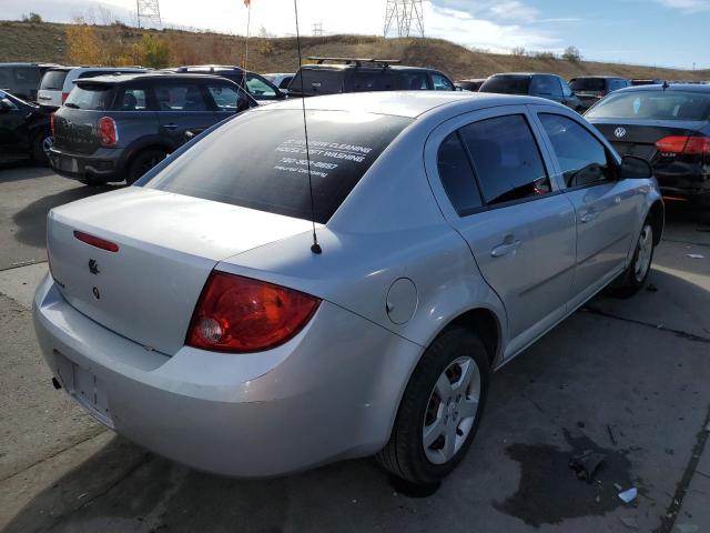 1G1AK52F157581836 - 2005 CHEVROLET COBALT SILVER photo 4