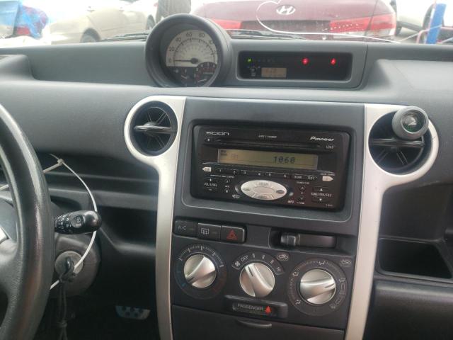 JTLKT324X40156977 - 2004 TOYOTA SCION XB შავი ფოტო 9