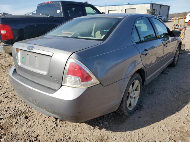 3FAFP07Z76R223807 - 2006 FORD FUSION GRAY photo 4
