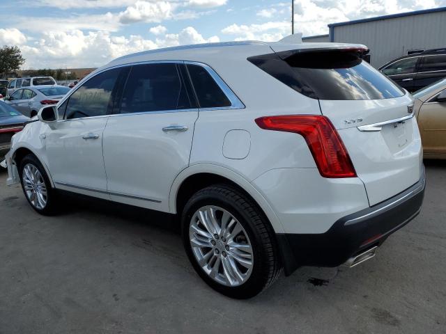 1GYKNCRS2HZ150712 - 2017 CADILLAC XT5 PREMIU WHITE photo 3