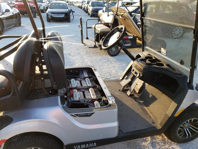 J0E100910 - 2018 YAMAHA GOLF CART SILVER photo 5