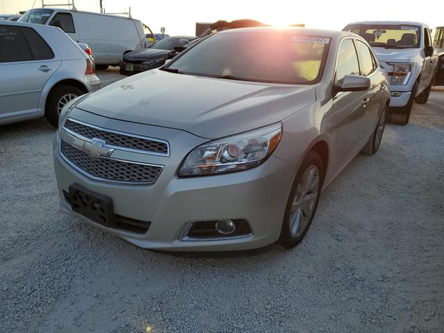 1G11H5SA1DF326921 - 2013 CHEVROLET MALIBU LTZ ოქროსფერი ფოტო 2