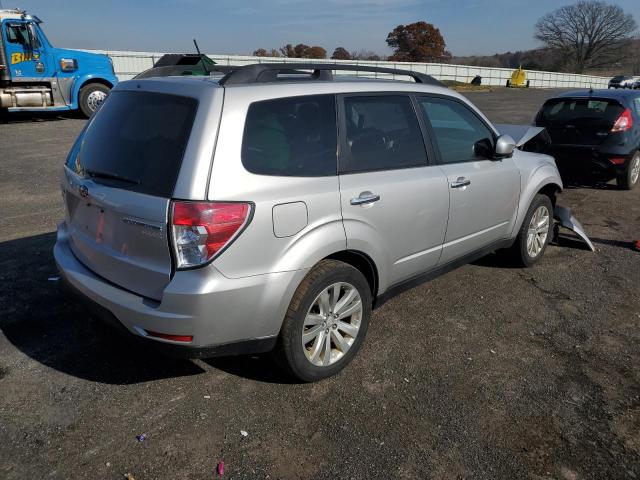 JF2SHADCXBH741483 - 2011 SUBARU FORESTER 2 SILVER photo 4