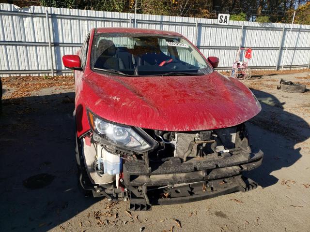 JN1BJ1CP8JW187641 - 2018 NISSAN ROGUE RED photo 9