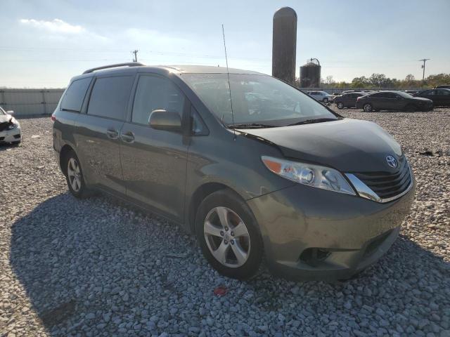 5TDKK3DC4DS335421 - 2013 TOYOTA SIENNA LE GREEN photo 1