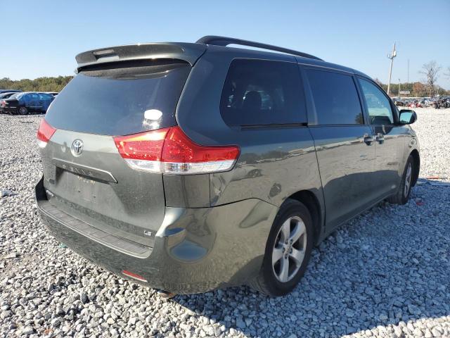 5TDKK3DC4DS335421 - 2013 TOYOTA SIENNA LE GREEN photo 4