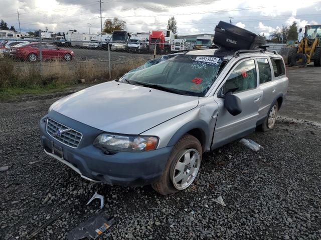 YV1SZ58D021077445 - 2002 VOLVO V70 XC SILVER photo 2