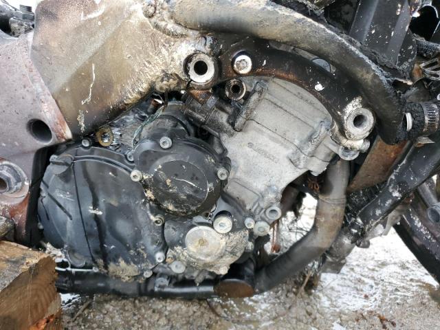 JS1GR7DA0W2100266 - 1998 SUZUKI GSX-R750 BURN photo 7