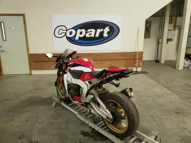 JH2SC7773KK200199 - 2019 HONDA CBR1000 S RED photo 3