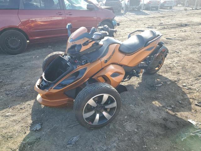 2BXNAAC16DV000049 - 2013 CAN-AM SPYDER ROA ORANGE photo 2