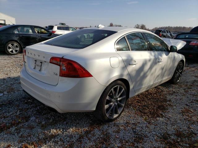 YV149MFM8F1334508 - 2015 VOLVO S60 PLATIN WHITE photo 4