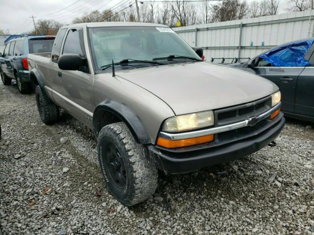 1GCCT19X638181329 - 2003 CHEVROLET S 10 TAN photo 1