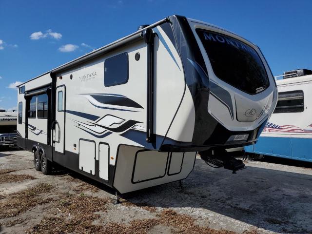4YDFHMR23NA741708 - 2022 KEYSTONE MONTANA WHITE photo 1