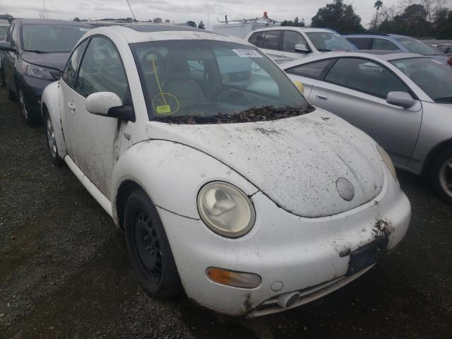 3VWCP21C02M425759 - 2002 VOLKSWAGEN NEW BEETLE WHITE photo 1