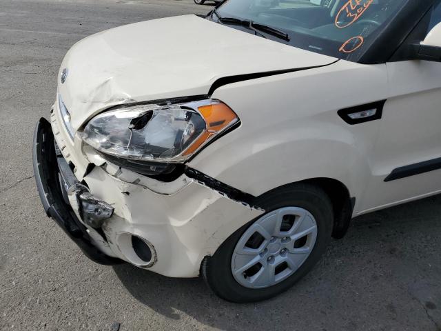 KNDJT2A50C7431547 - 2012 KIA SOUL CREAM photo 9