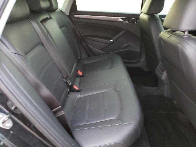 1VWDT7A34HC026926 - 2017 VOLKSWAGEN PASSAT R-L BLACK photo 6