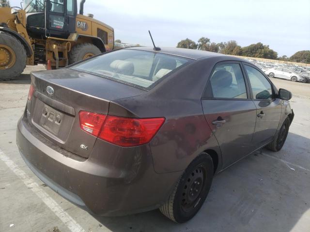 KNAFU4A2XD5690397 - 2013 KIA FORTE EX GRAY photo 4