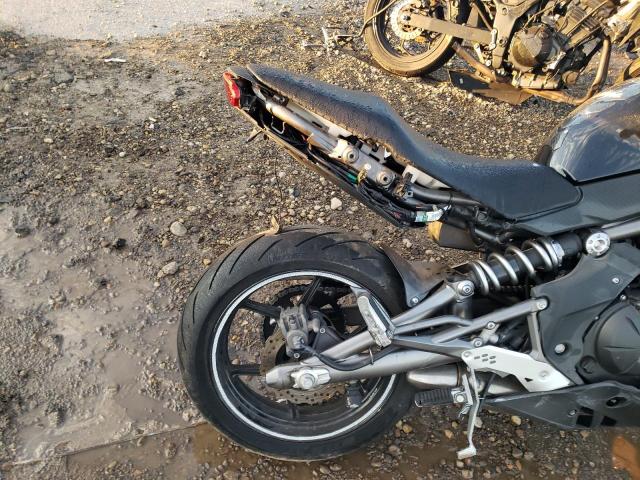 JKAEXEC1X9DA36722 - 2009 KAWASAKI EX650 C 黑色 照片 6