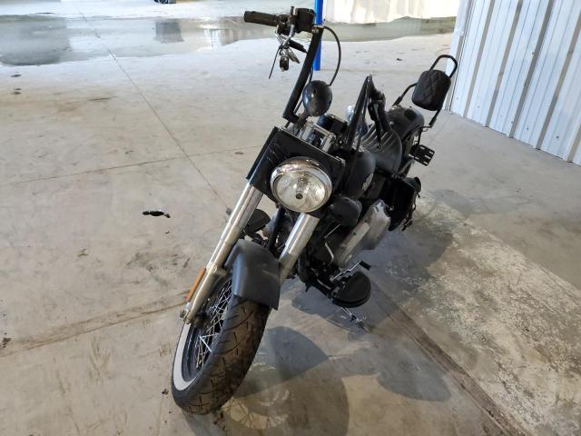 1HD1JRV19DB041338 - 2013 HARLEY-DAVIDSON FLS SOFTAI 黑色 照片 2