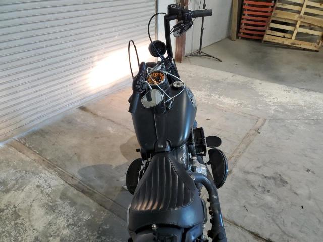 1HD1JRV19DB041338 - 2013 HARLEY-DAVIDSON FLS SOFTAI 黑色 照片 5