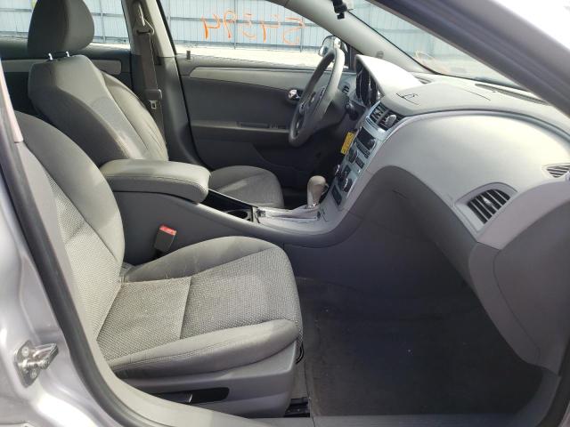 1G1ZC5E01CF146146 - 2012 CHEVROLET MALIBU 1LT 银色 照片 5