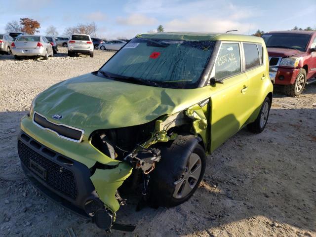 KNDJN2A22F7768922 - 2015 KIA SOUL GREEN photo 9