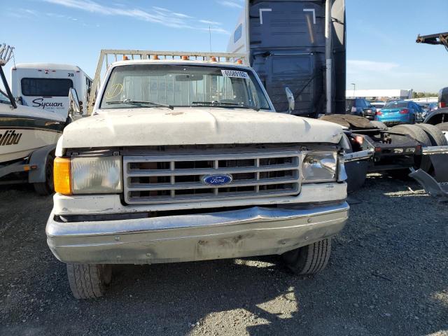 2FDLF47G1KCA58857 - 1989 FORD F SUPER DU WHITE photo 5