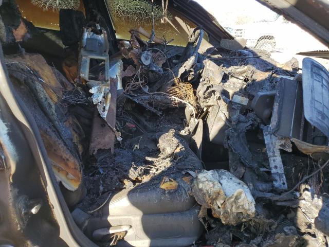 2G2WR524841145914 - 2004 PONTIAC GRAND PRIX ვერცხლისფერი ფოტო 5