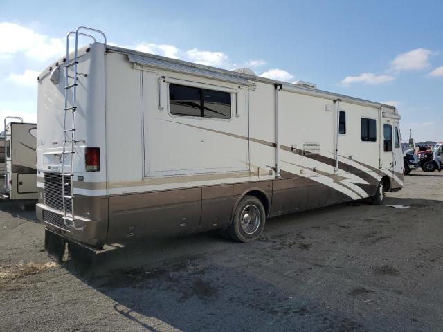 4UZAAHAK72CJ84656 - 2002 FREIGHTLINER CHASSIS X TAN photo 4