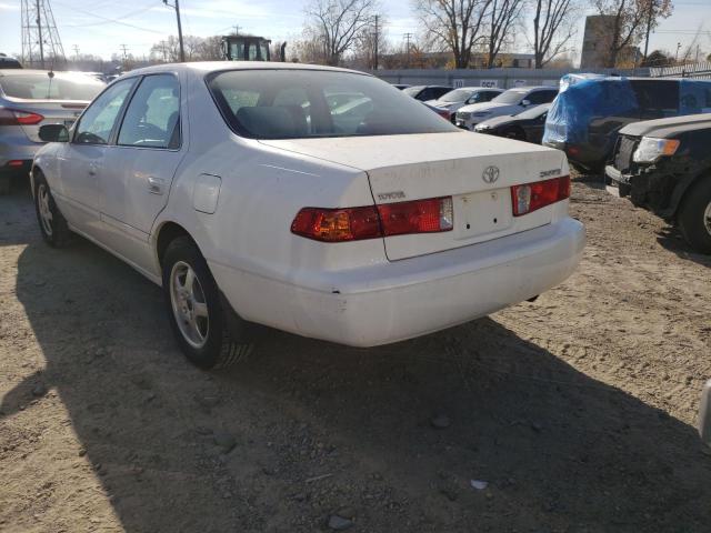 4T1BG22K41U800675 - 2001 TOYOTA CAMRY CE WHITE photo 3